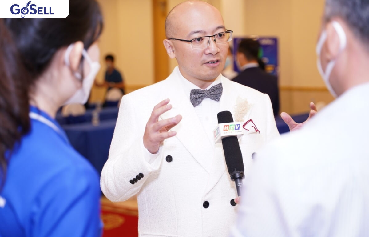 CEO Tom Peng Chia Sẻ về Xu Hướng Kinh Doanh Đa Kênh Omnichannel 4.0